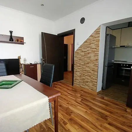 Apartament Single Elit Cernomoreț